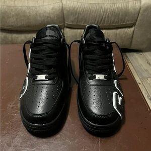 Air Force 1 Low Cactus Plant Flea
Black Sizes 7.5-13 All Colors dm’s open